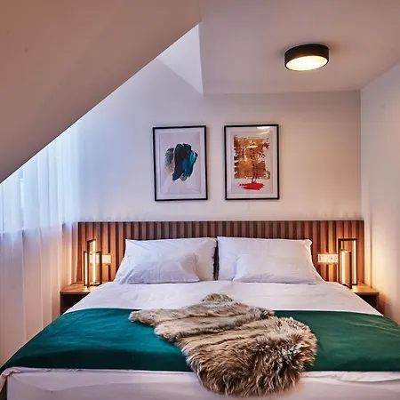 Hotel Urpín 3*