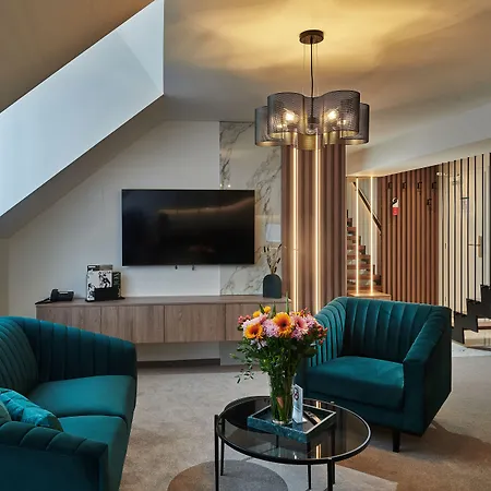 Urpin Hotel 3*