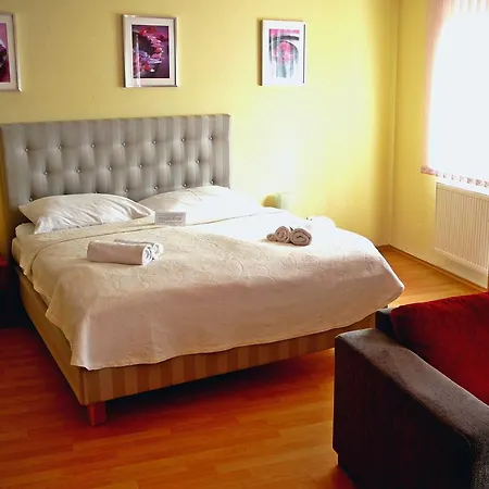 Hotel Urpin 3*